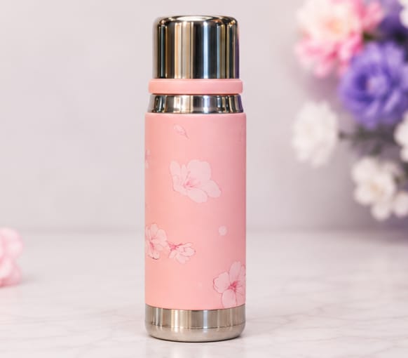 Premium Stainless Steel Water Bottle – Elegant Floral Print Design | Double Wall Insulated | Hot & Cold Flask (Random Color) - 550 ML
