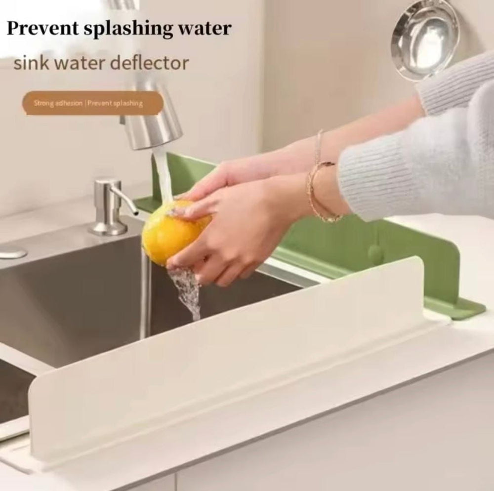 Silicone Sink Splash Guard With Suction – Flexible Water Splash Stopper for Kitchen & Bathroom Faucets, Countertops & Cleaning Protection (Random Color)